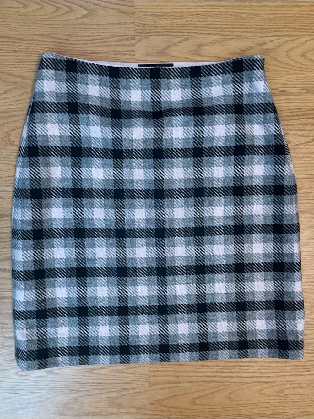 Talbots Plaid Pencil Skirt Black Gray Pink - 4